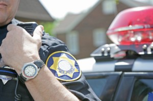 policeofficercallingforbackup